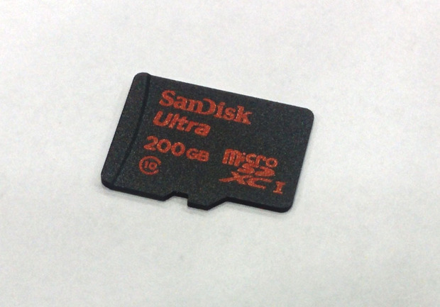 SanDisk 200GB Micro SDXC